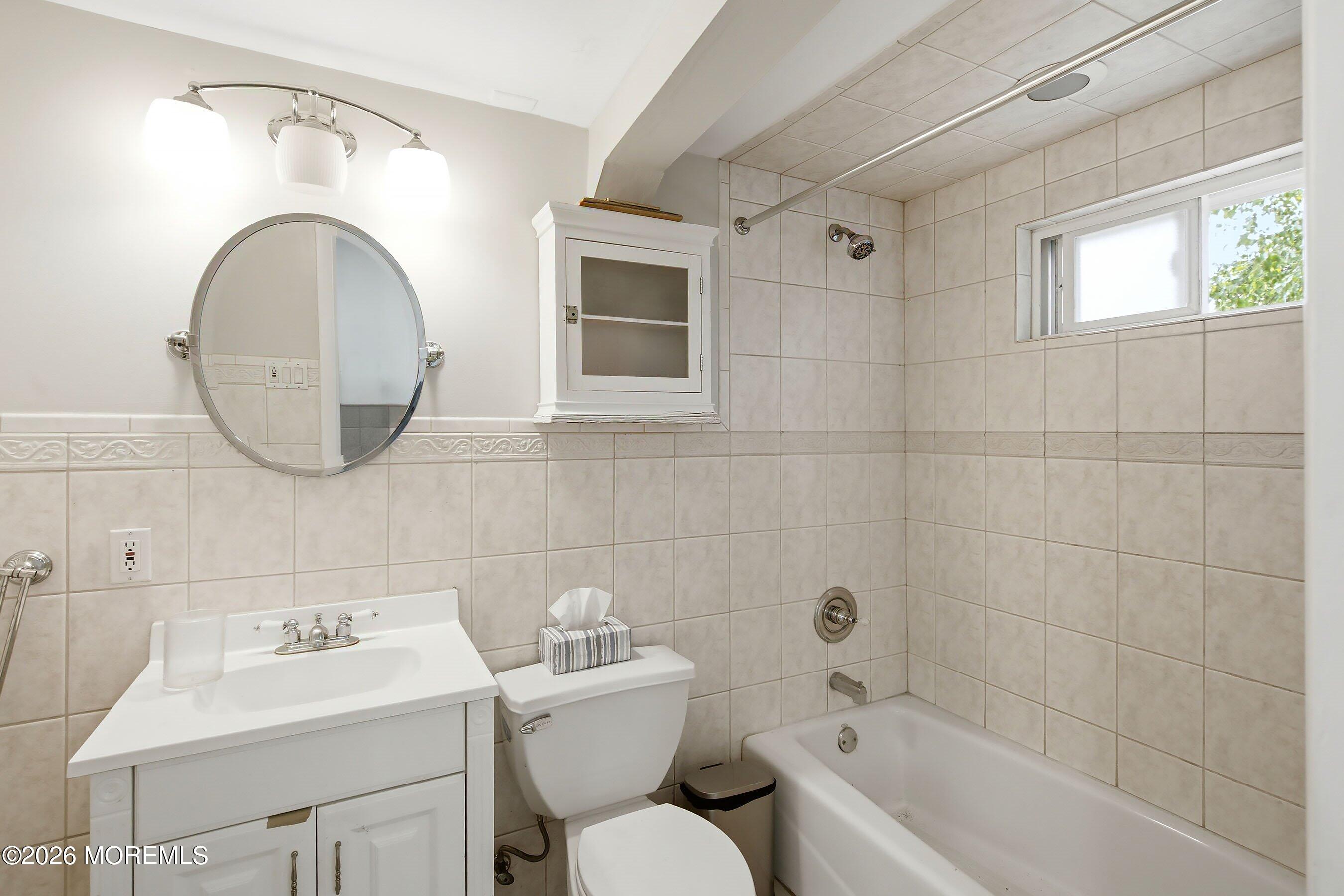 18 Wyoming Drive Jackson NJ 08527