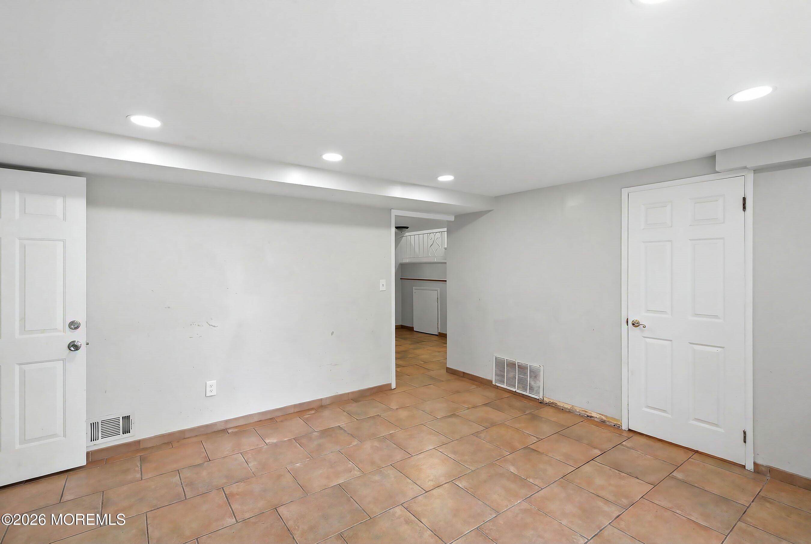 18 Wyoming Drive Jackson NJ 08527
