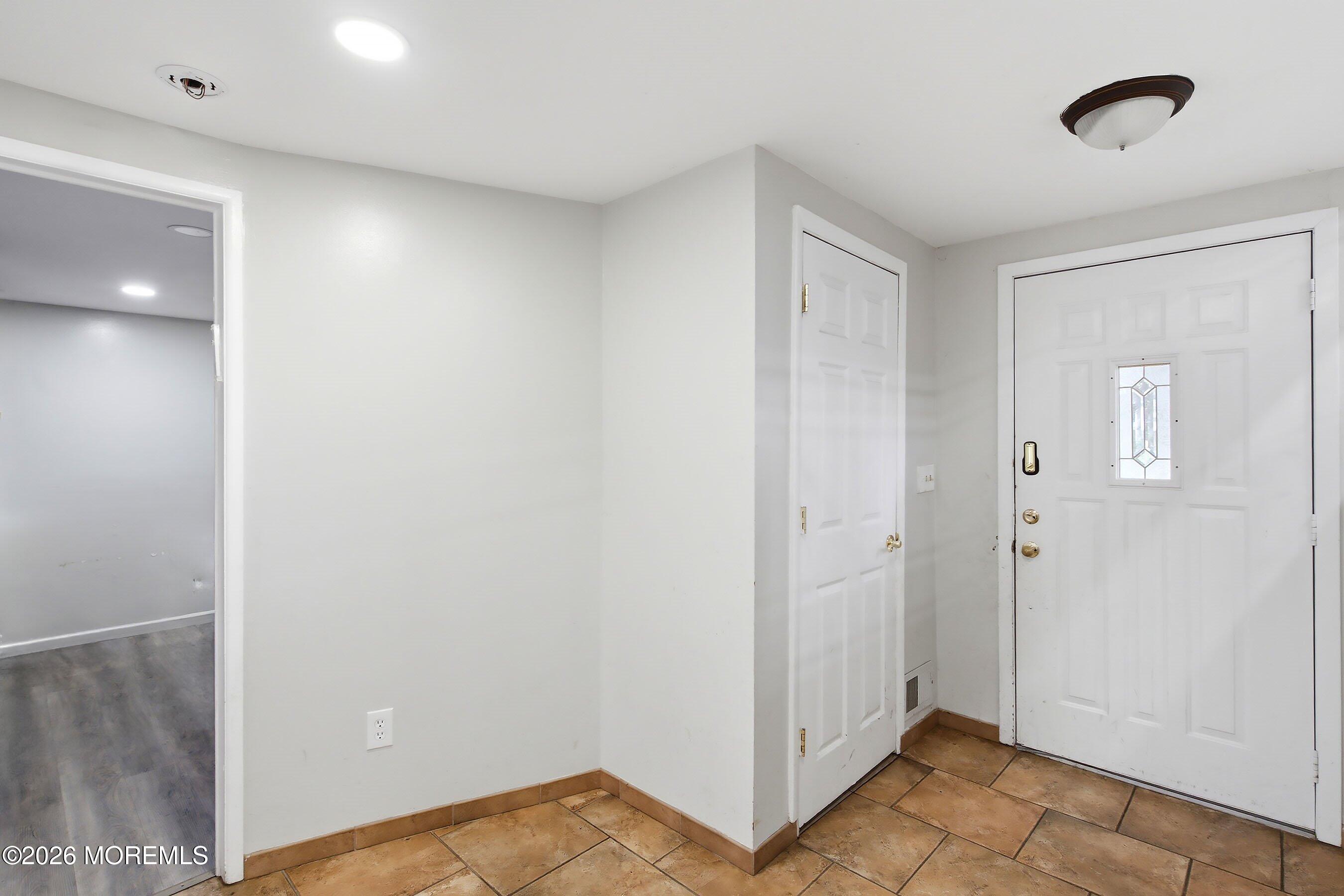 18 Wyoming Drive Jackson NJ 08527