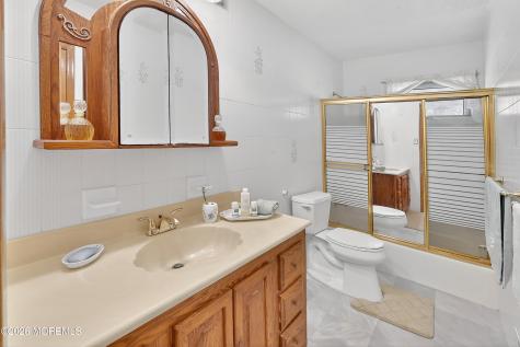 9 Newport Drive Howell NJ 07731