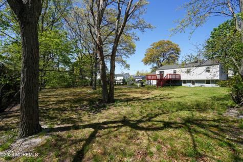 9 Newport Drive Howell NJ 07731