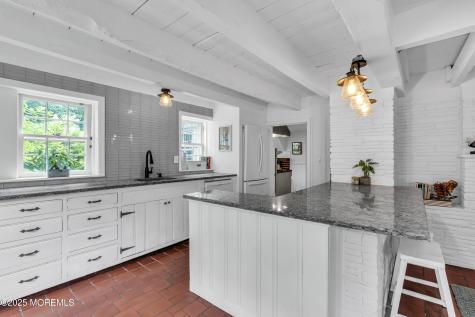2041 Raritan Road Scotch Plains NJ 07076