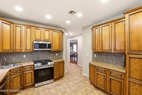 66 Birch Street Lakewood NJ 08701