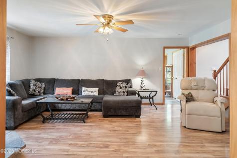 10 Hillside Avenue Tuckerton NJ 08087
