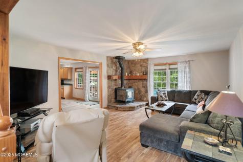 10 Hillside Avenue Tuckerton NJ 08087