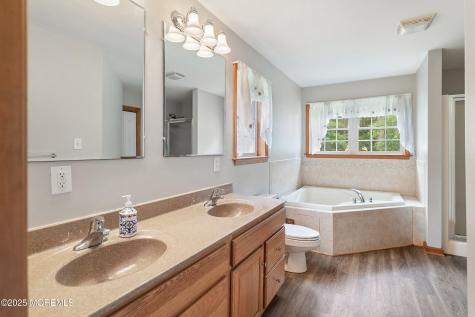 10 Hillside Avenue Tuckerton NJ 08087