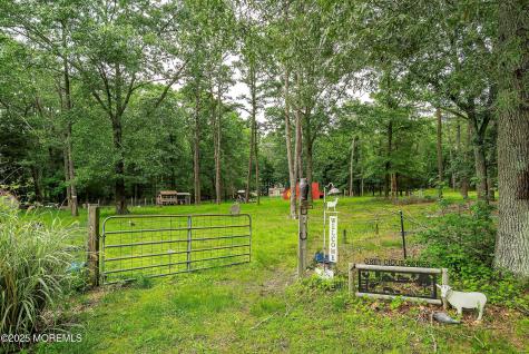 10 Hillside Avenue Tuckerton NJ 08087
