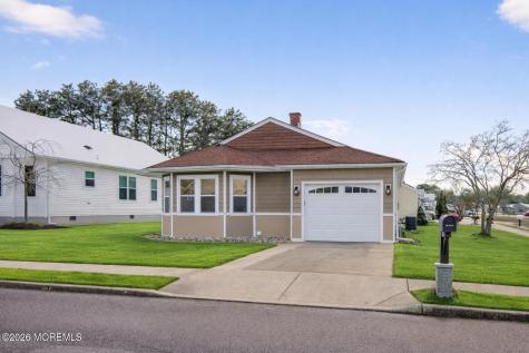 199 Canterbury Lane Toms River NJ 08757
