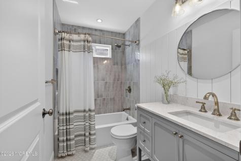 13 Saint Paul Place Manchester NJ 08759