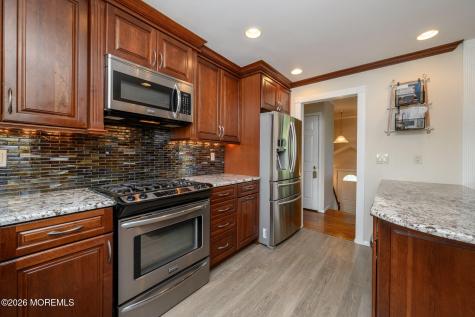 387 Suburban Drive Toms River NJ 08753