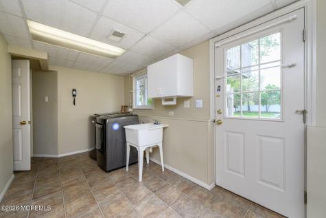 387 Suburban Drive Toms River NJ 08753