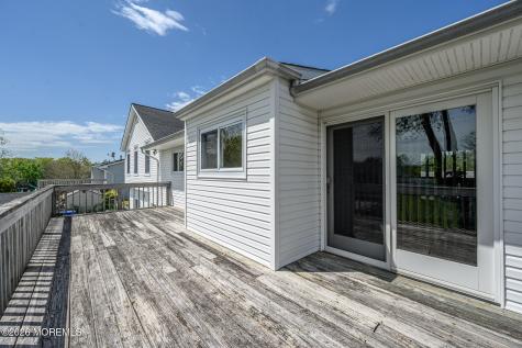 387 Suburban Drive Toms River NJ 08753