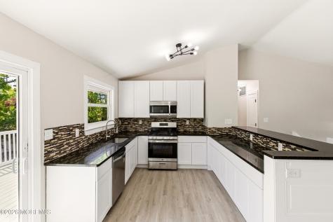 4 Silversmith Court Barnegat NJ 08005