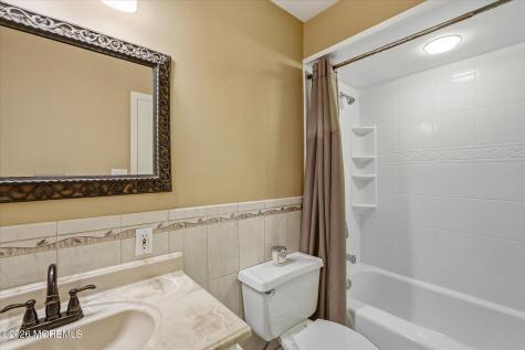 22 Ethan Allen Road Freehold NJ 07728