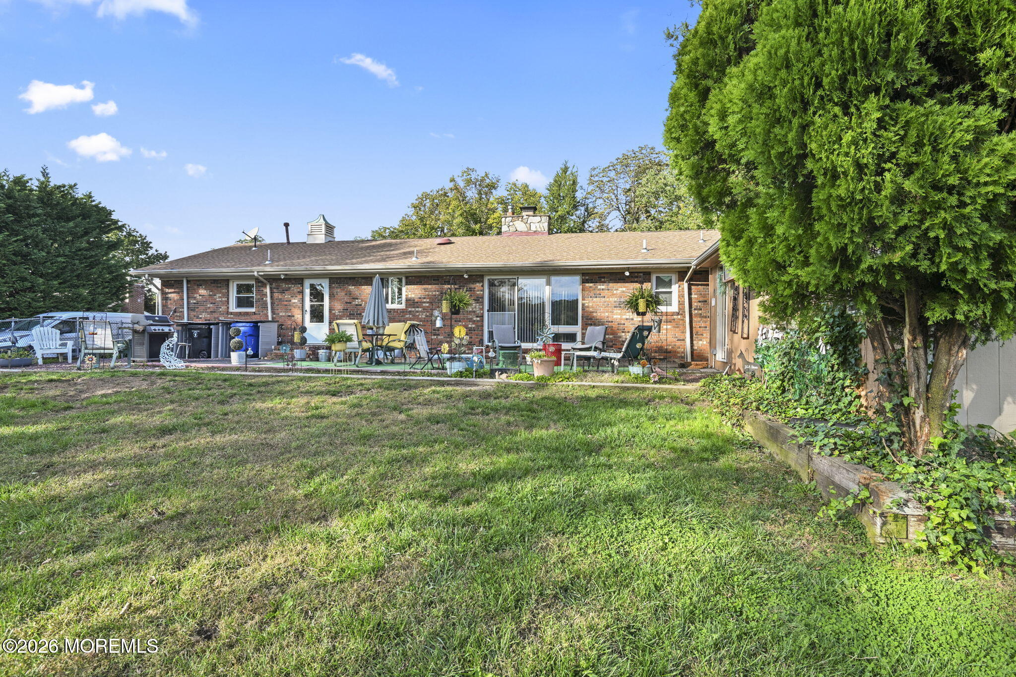 944 Leonardville Road Leonardo NJ 07737