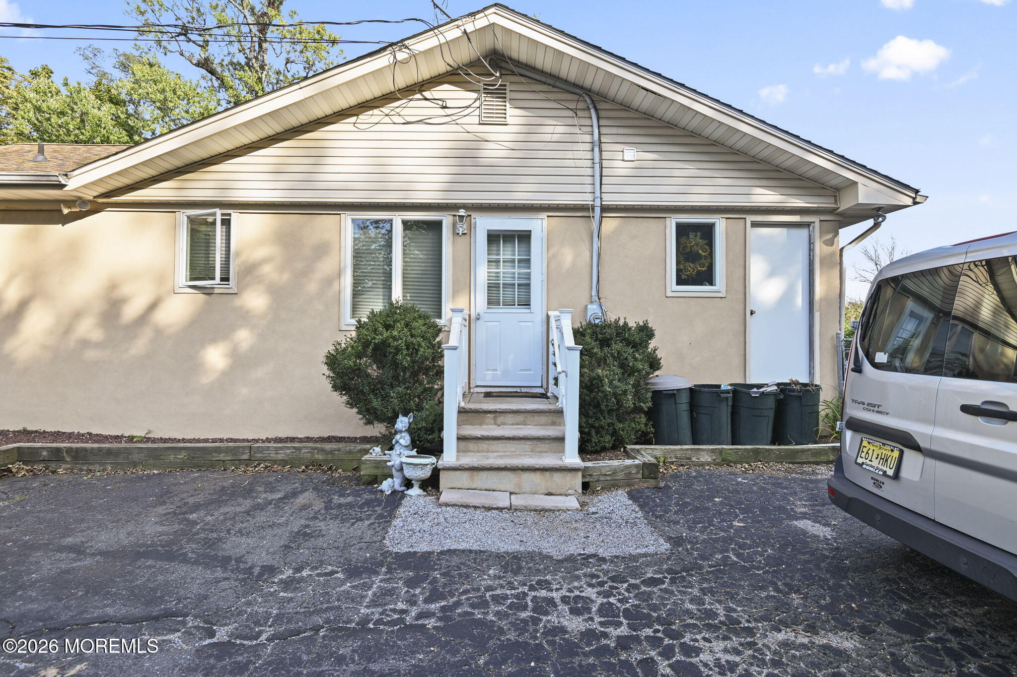 944 Leonardville Road Leonardo NJ 07737
