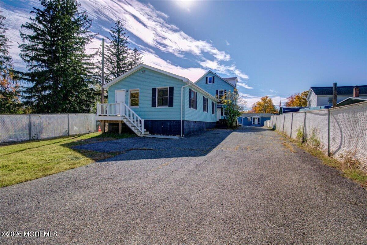 12 Dey Street Englishtown NJ 07726