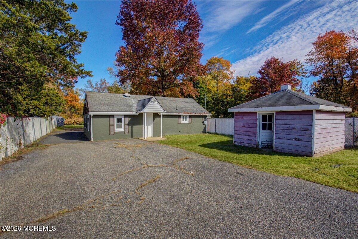 12 Dey Street Englishtown NJ 07726