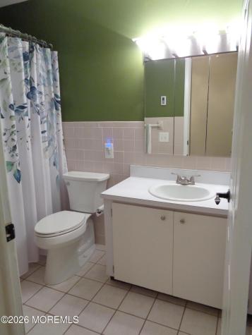 5 B Mohawk Court Whiting NJ 08759