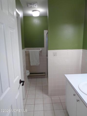5 B Mohawk Court Whiting NJ 08759