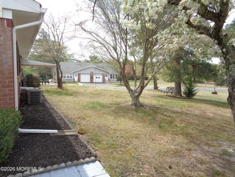 5 B Mohawk Court Whiting NJ 08759