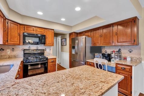 27 Heron Drive Marlboro NJ 07746