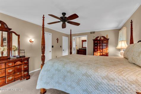 27 Heron Drive Marlboro NJ 07746