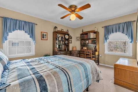 27 Heron Drive Marlboro NJ 07746