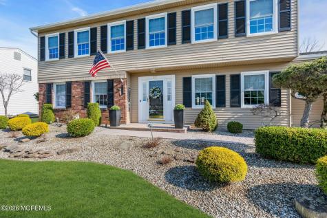27 Heron Drive Marlboro NJ 07746