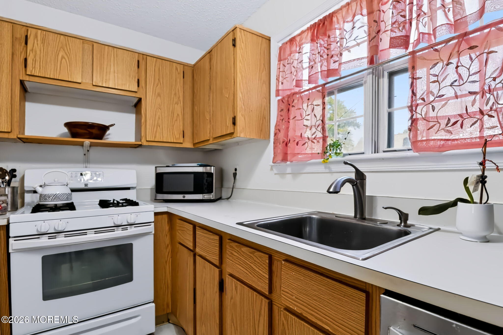 34 Morden Close Freehold NJ 07728