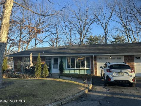 5B Buckingham Drive Lakewood NJ 08701