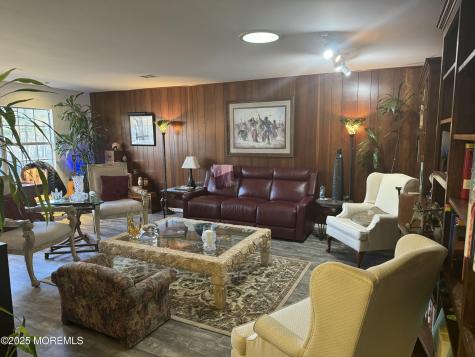 5B Buckingham Drive Lakewood NJ 08701