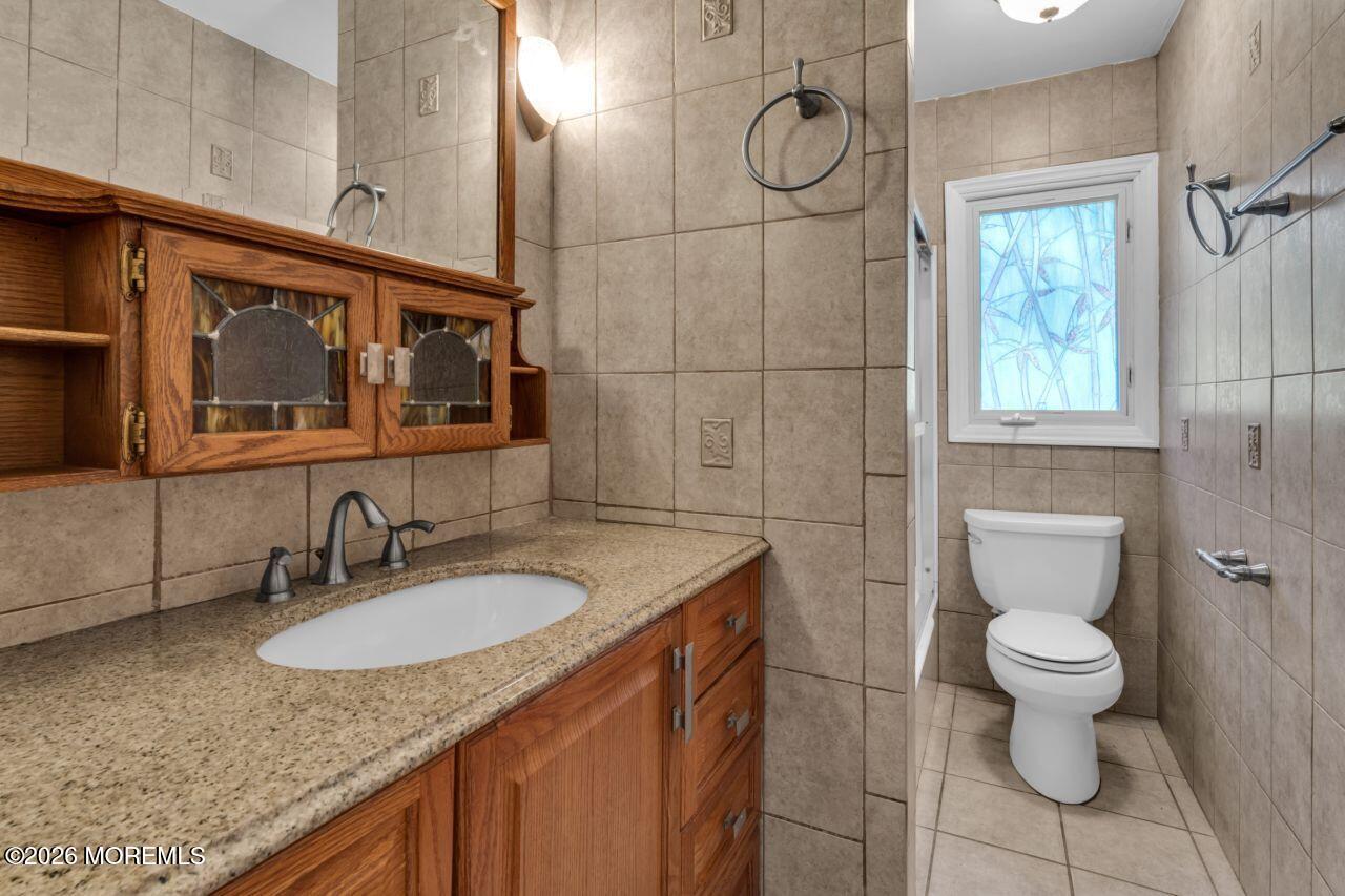 77 Schwinn Drive Clark NJ 07066