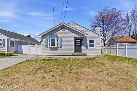 52 Pomona Boulevard Keyport NJ 07735