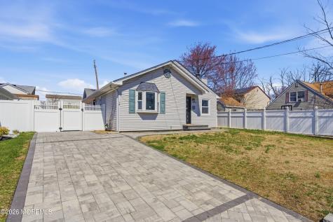 52 Pomona Boulevard Keyport NJ 07735