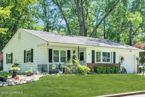 1 N Dakota Avenue Whiting NJ 08759