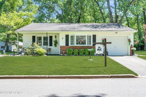 1 N Dakota Avenue Whiting NJ 08759