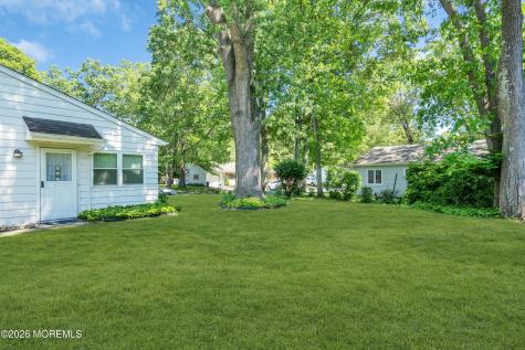 1 N Dakota Avenue Whiting NJ 08759