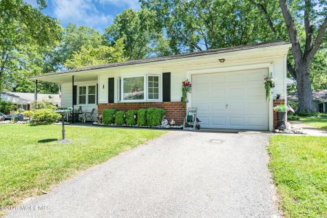1 N Dakota Avenue Whiting NJ 08759
