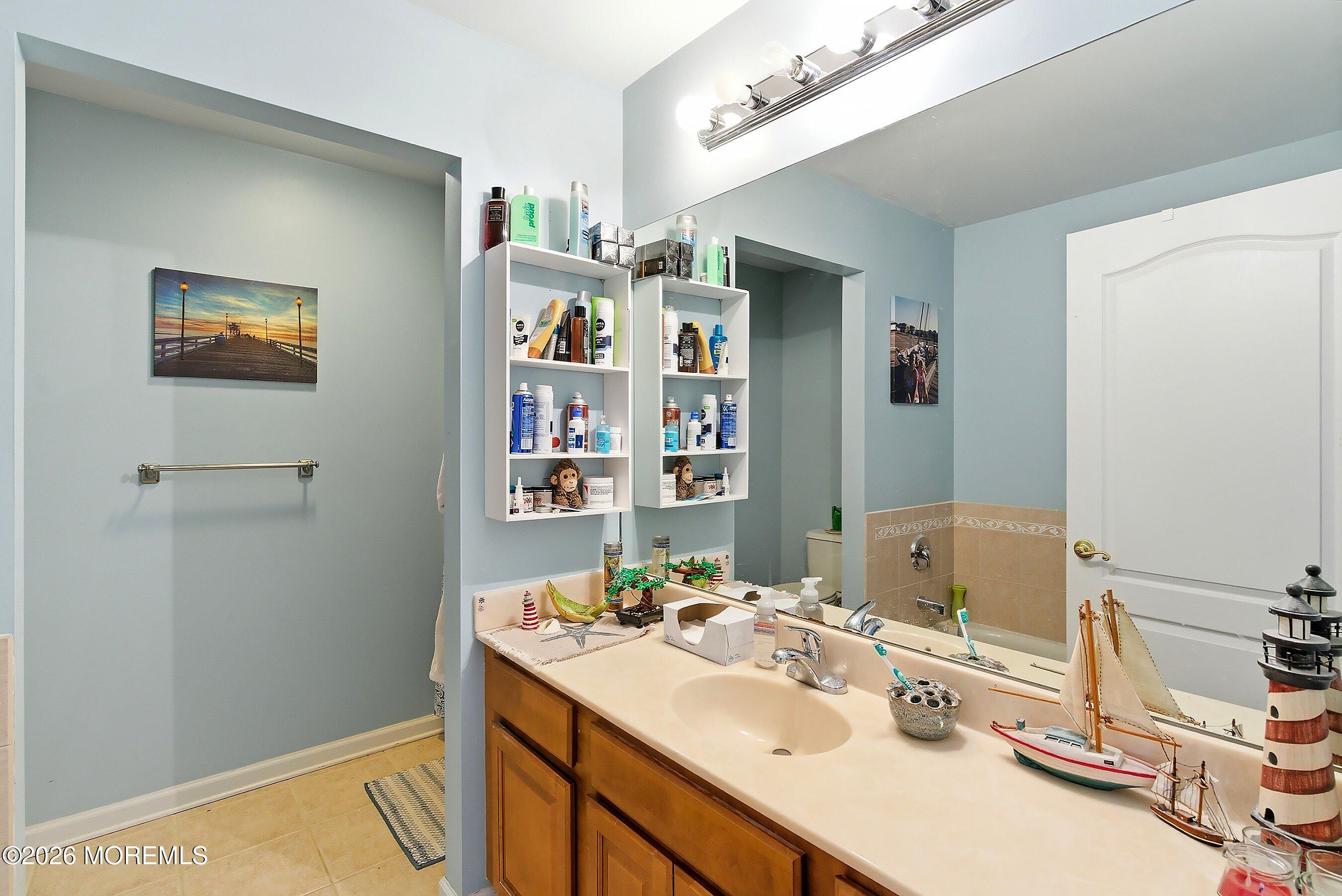 801 Cranberry Road Beachwood NJ 08722