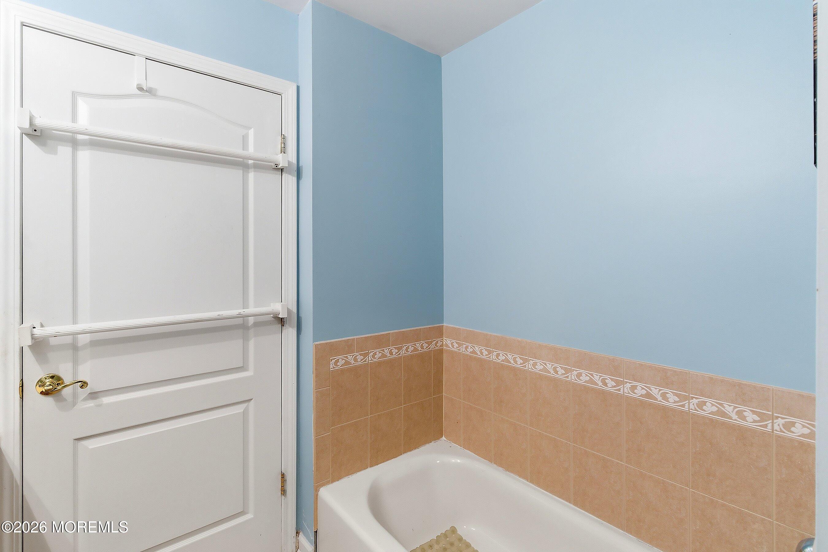 801 Cranberry Road Beachwood NJ 08722