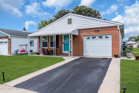 9 Calalou Court Toms River NJ 08757