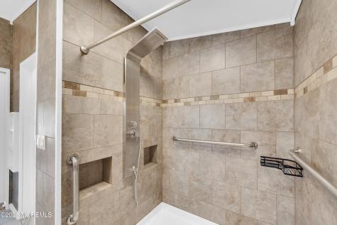 501 Momosa Drive Whiting NJ 08759