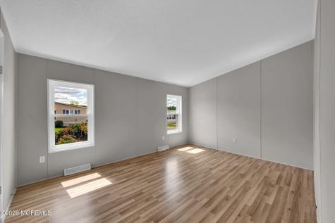 501 Momosa Drive Whiting NJ 08759