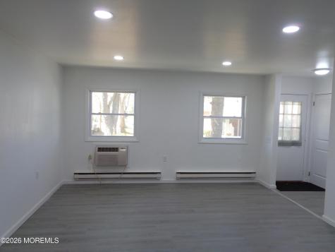 10 D Hamilton Lane Whiting NJ 08759