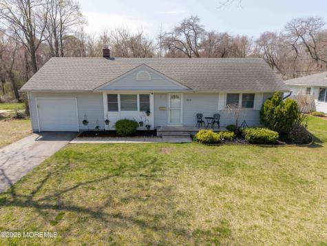 834 Brookside Drive Toms River NJ 08753