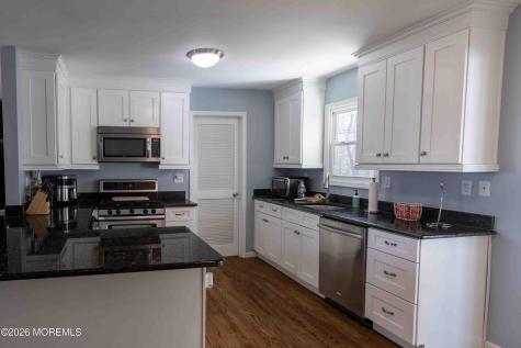 834 Brookside Drive Toms River NJ 08753