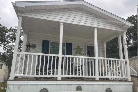 10 Muskrat Place Whiting NJ 08759