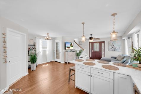 105 W Channel Way Lavallette NJ 08735