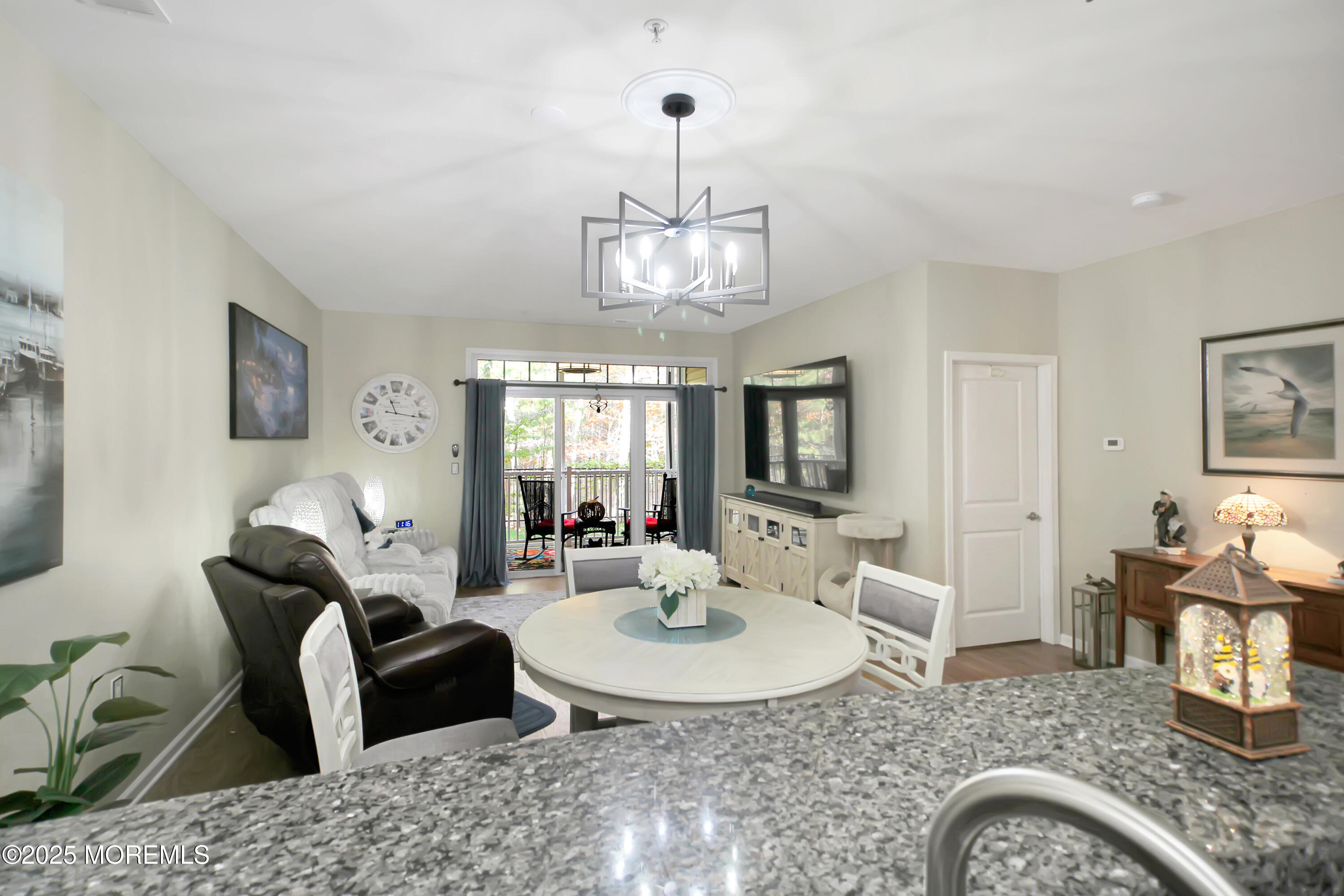 713 Amy Court Lakewood NJ 08701